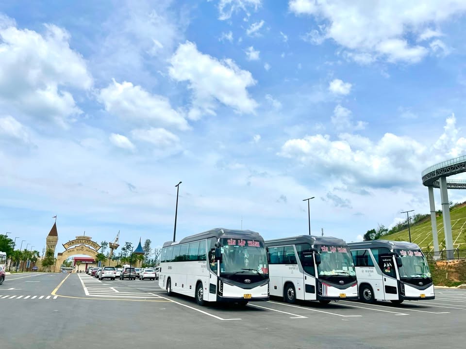 Nhà xe Tân Lập Thành